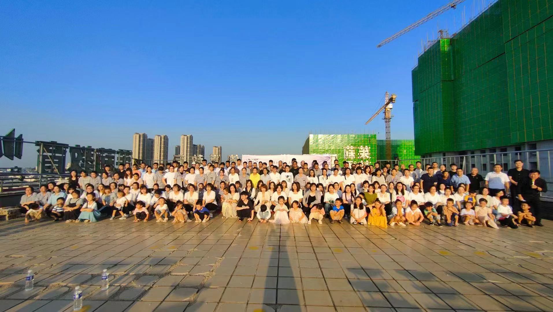 第二屆冷餐會圓滿結(jié)束